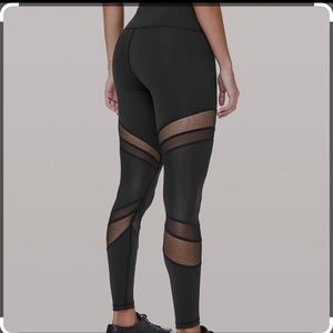 New Lululemon Mesh Leggings